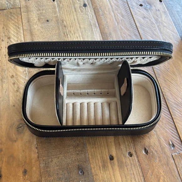 WOLF Chloé Zip Jewelry Case - Picture 4 of 5